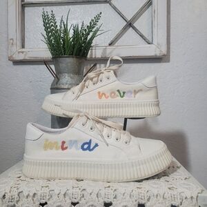 Alexis Leroy White Canvas Sneakers with Rainbow Embroidery NEVER/ MIND Size 38